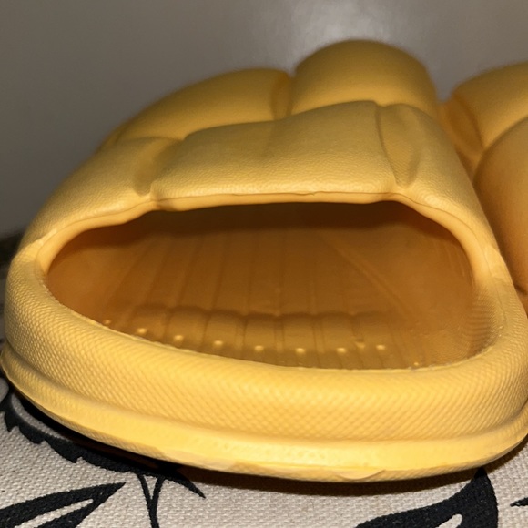 EVA Foam Lite Brick Slide Yellow 7-8 Mens (8.5-9.5W) New - Picture 5 of 9